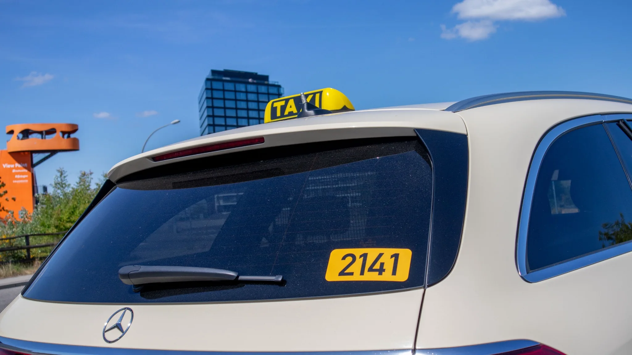 Mercedes T-Modell mit Taxi Ordnungsnummer